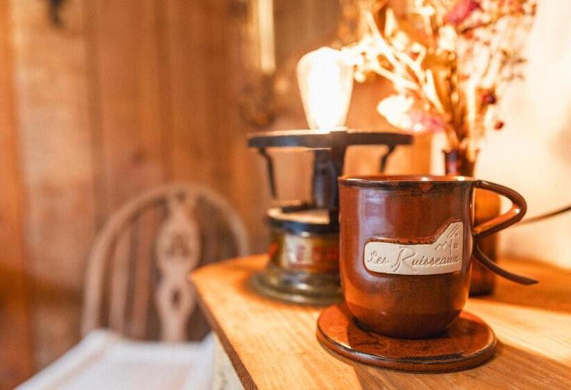 تختخواب و صبحانه Les Ruisseaux