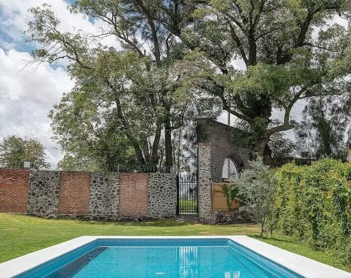 تختخواب و صبحانه Hacienda Gamboa