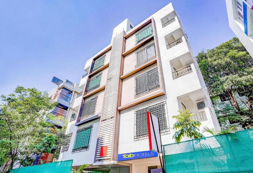 Fabhotel Wakad Villa Nr Amar Business Zone