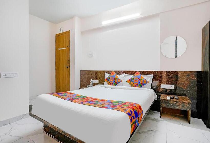 Fabhotel Wakad Villa Nr Amar Business Zone