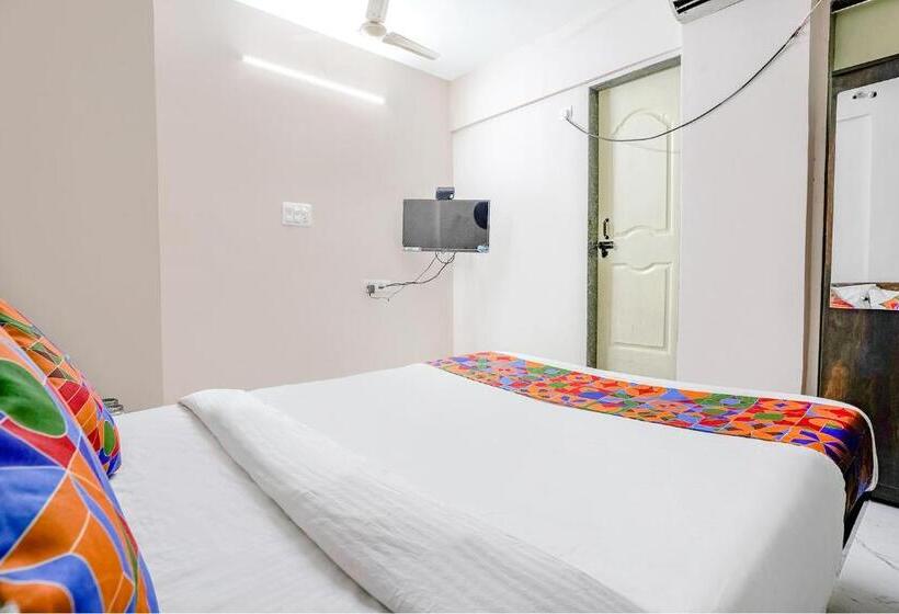 Fabhotel Wakad Villa Nr Amar Business Zone