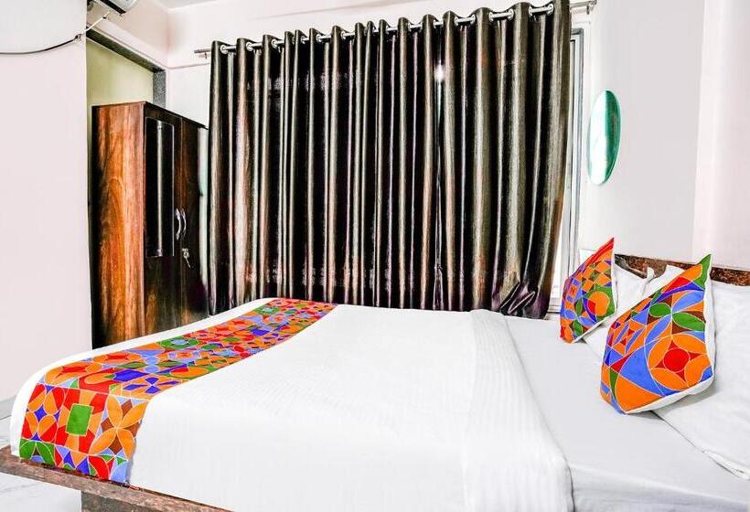 Fabhotel Wakad Villa Nr Amar Business Zone