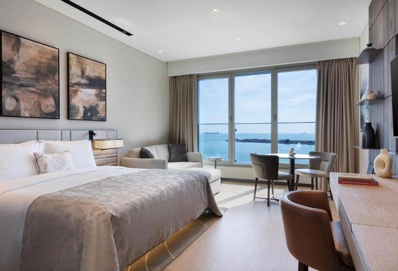 Jw Marriott Hotel Istanbul Marmara Sea