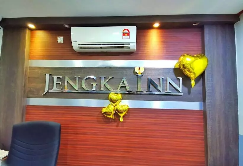 Hotelli Oyo 90458 Jengka Inn