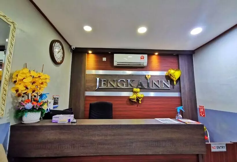Hotelli Oyo 90458 Jengka Inn