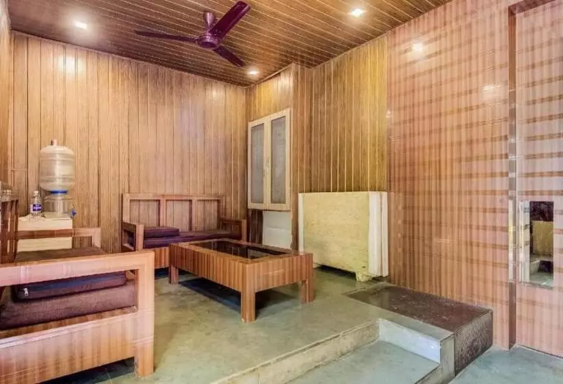 ホテル Raj Inn