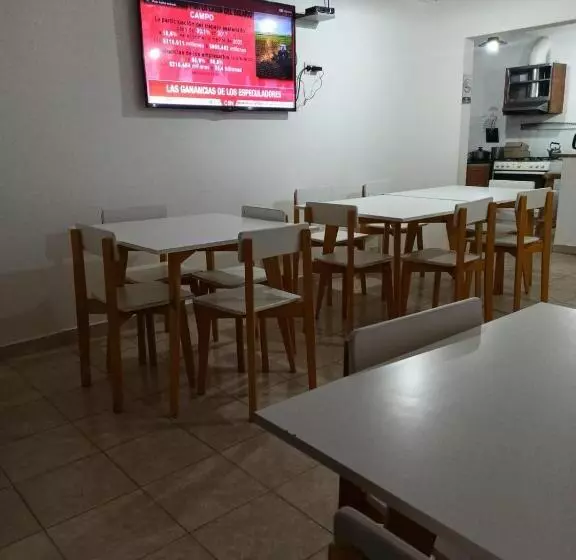 پانسیون El Faro Hostel