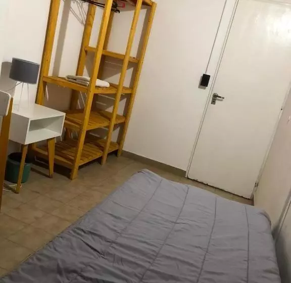 پانسیون El Faro Hostel