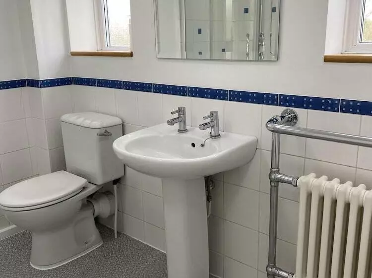 پانسیون Stansted Airport Guest Rooms