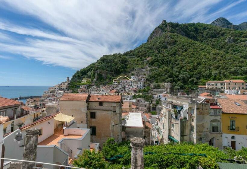 פנסיון Smeraldo Suite