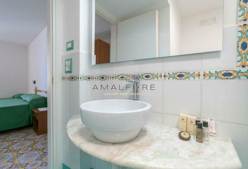 פנסיון Smeraldo Suite