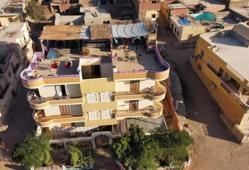 هاستل Go Inn Backpackers