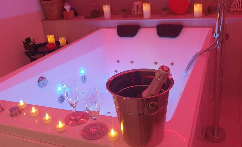 ベッドアンドブレックファースト Mas Des Rochers   Romance Tropicale