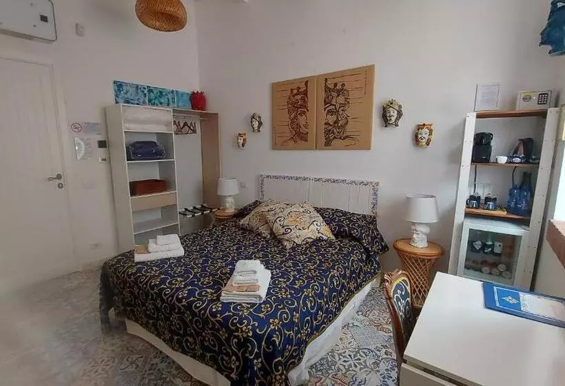 Vfh Villa Flavia Eco B&b   50 Metri Dal Mare