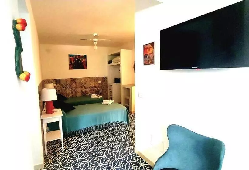 Vfh Villa Flavia Eco B&b   50 Metri Dal Mare