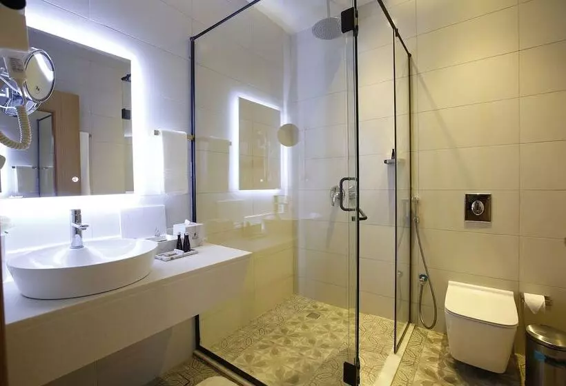 Grand Plaza Hotel   Jazan