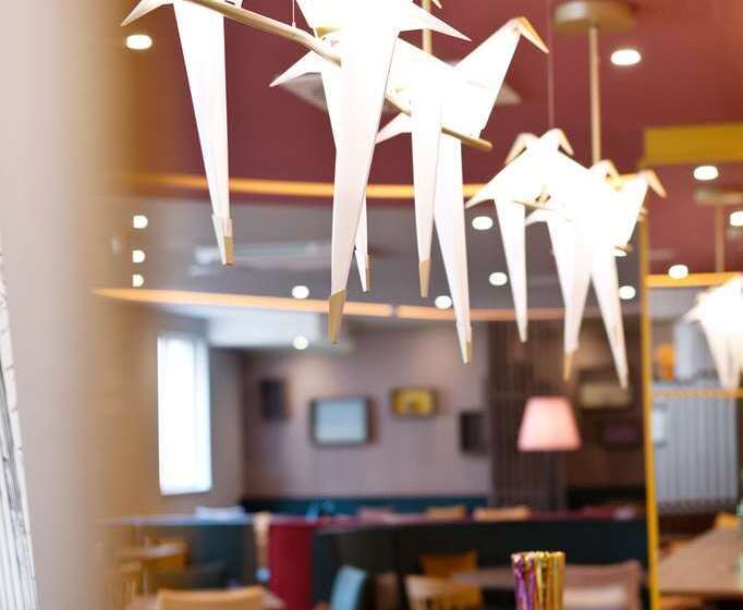 هتل Hampton By Hilton Regensburg