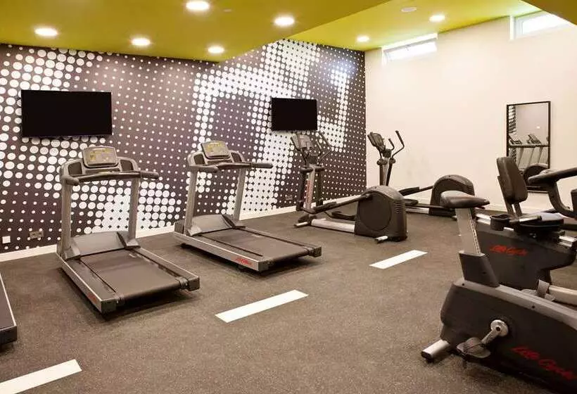 Hotelli Hampton By Hilton Regensburg