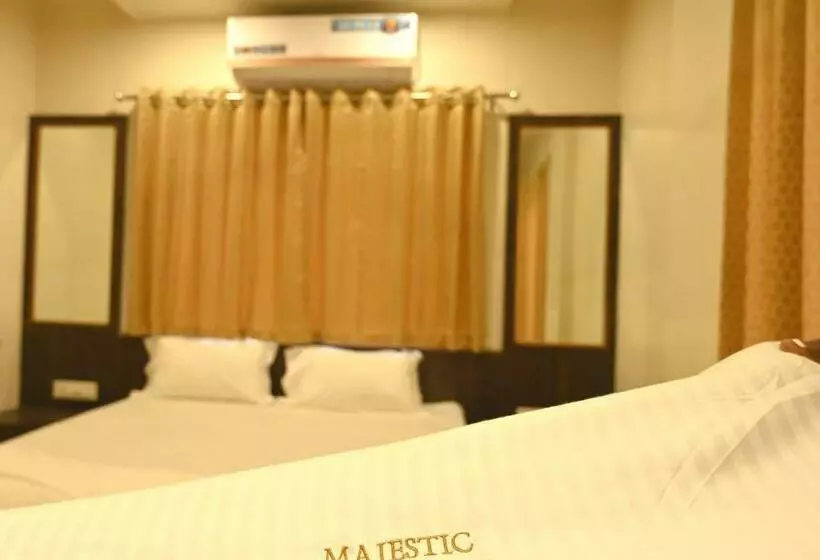 ホテル Majestic