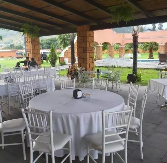 Hotelli Meson Del Puente