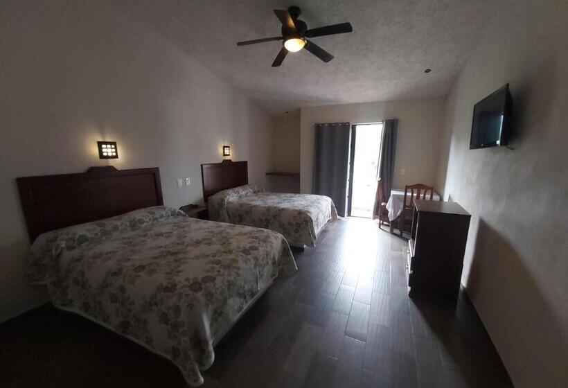 ホテル Meson Del Puente