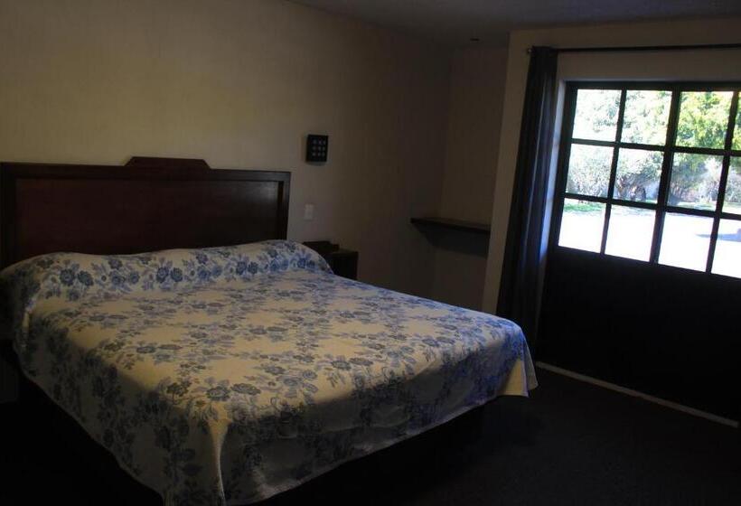 ホテル Meson Del Puente