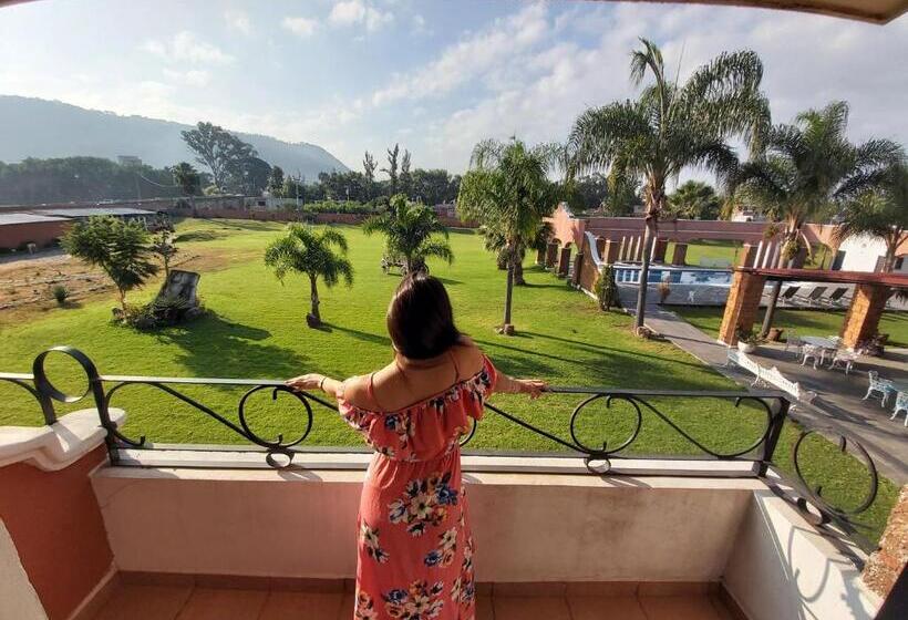 ホテル Meson Del Puente