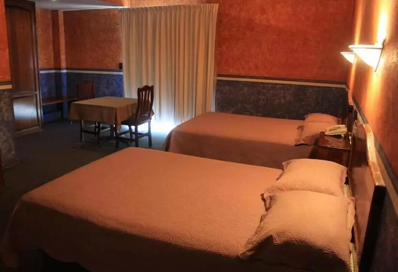 Hotelli Meson Del Puente