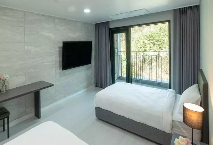 Hotelli Miami Jeongseon