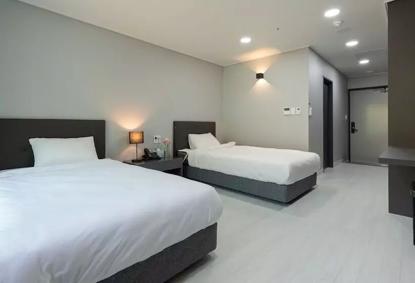 Hotelli Miami Jeongseon