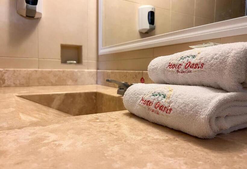 Hotel Oasis