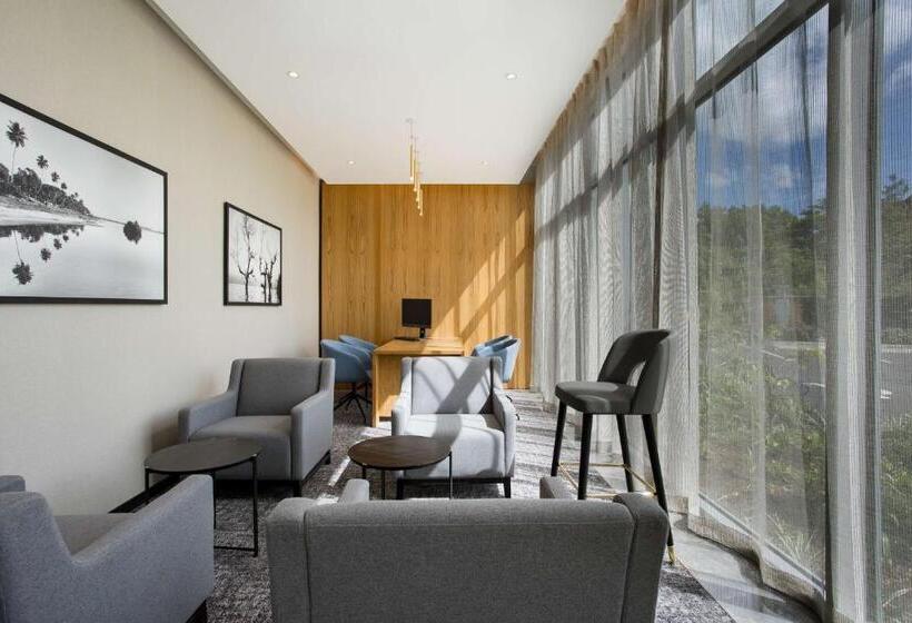 Radisson Blu Hotel Antananarivo Waterfront