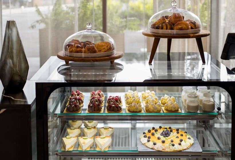 Radisson Blu Hotel Antananarivo Waterfront