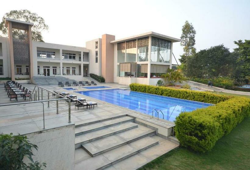 فندق Spree Resort At Century Wintersun