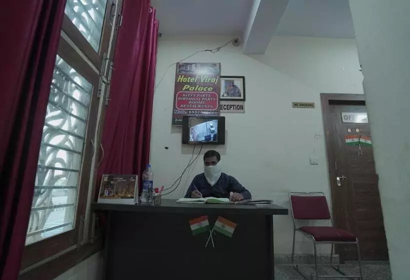 ホテル Viraj Palace By Wb Inn