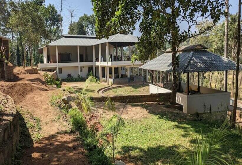 Отель Wild Wood Resort By Stayapart