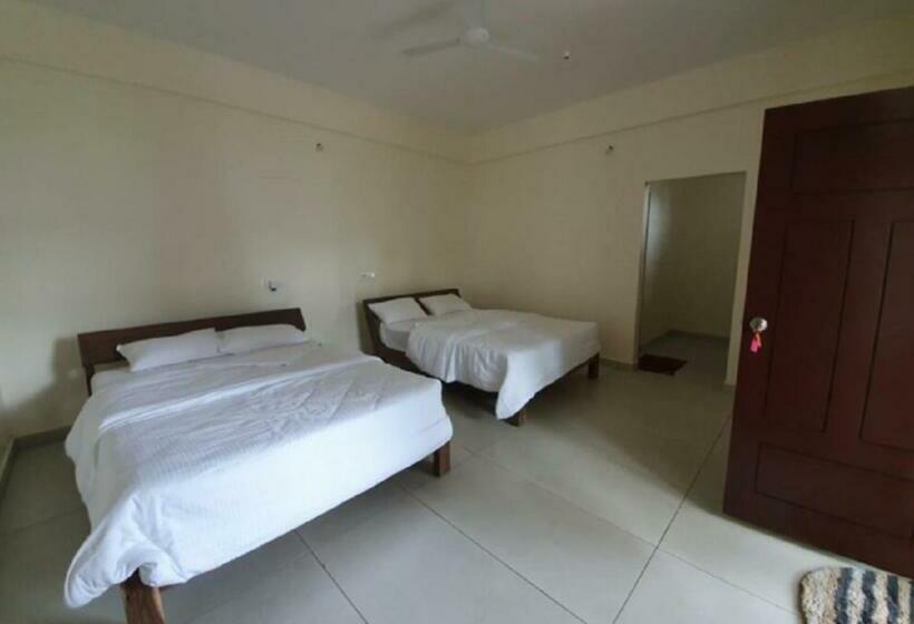 Отель Wild Wood Resort By Stayapart