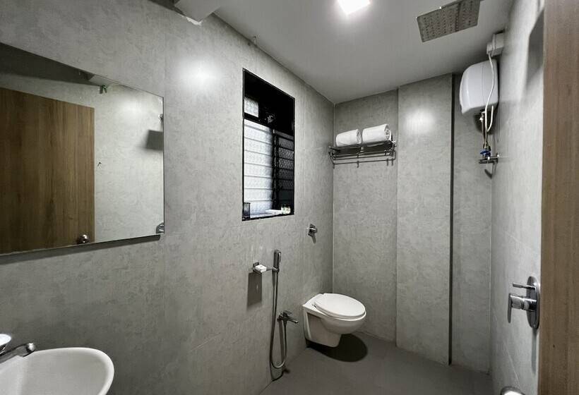 Paramount Riverfront Resort & Spa, Karjat