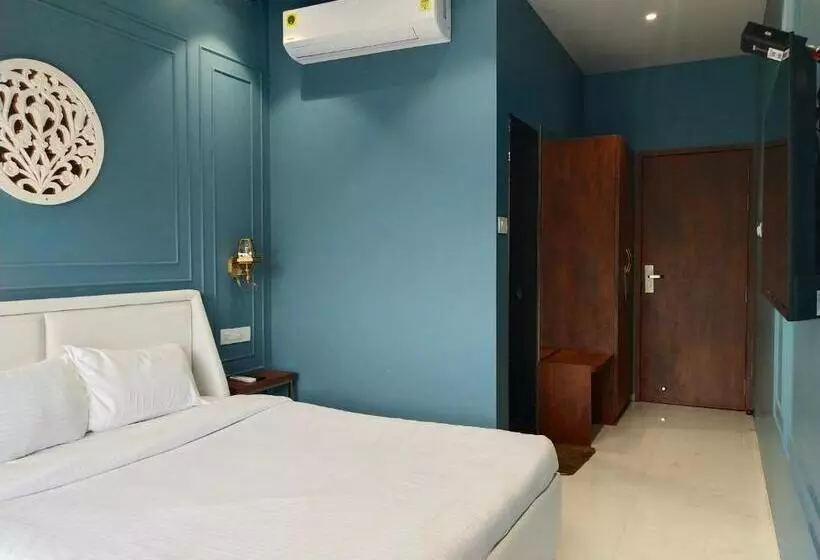 Paramount Riverfront Resort & Spa, Karjat