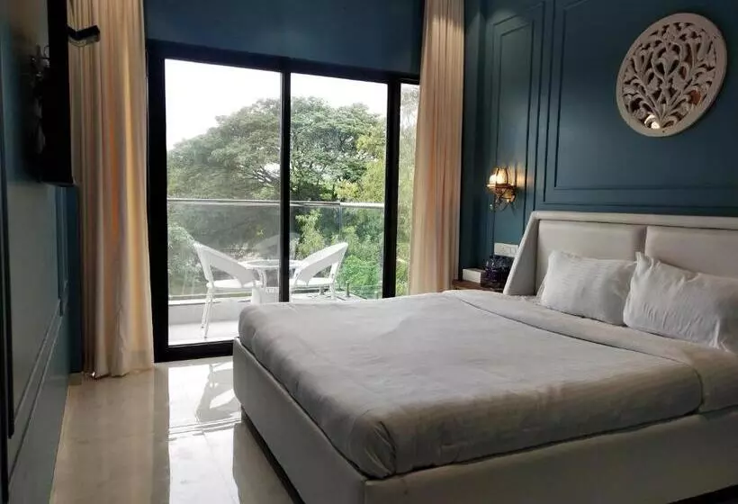 Paramount Riverfront Resort & Spa, Karjat