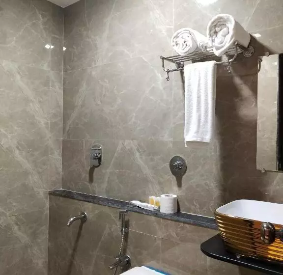 Paramount Riverfront Resort & Spa, Karjat