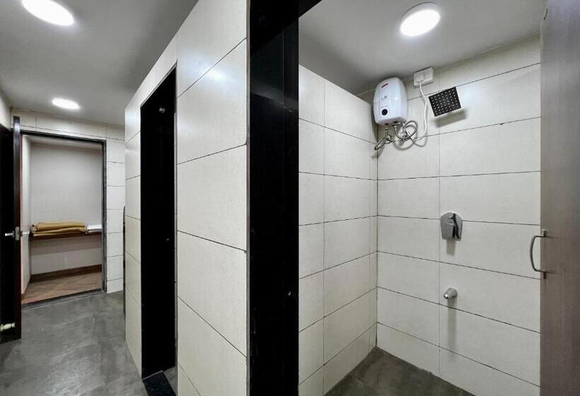 Paramount Riverfront Resort & Spa, Karjat