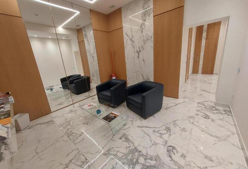 پانسیون Foresteria La Vista