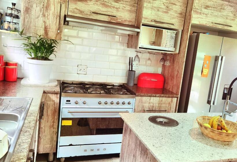 פנסיון Fountain Beach House Ikhaya