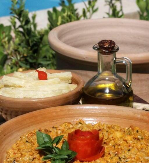 פנסיון Parada It