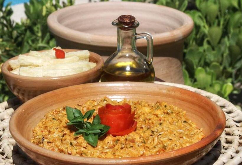 פנסיון Parada It