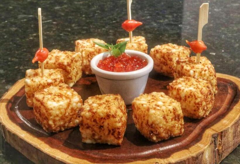 פנסיון Parada It