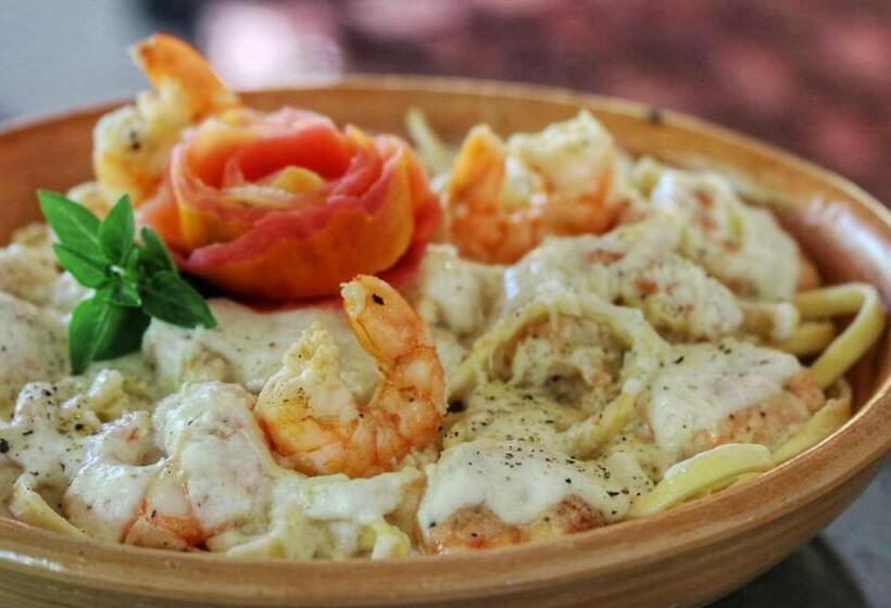 פנסיון Parada It