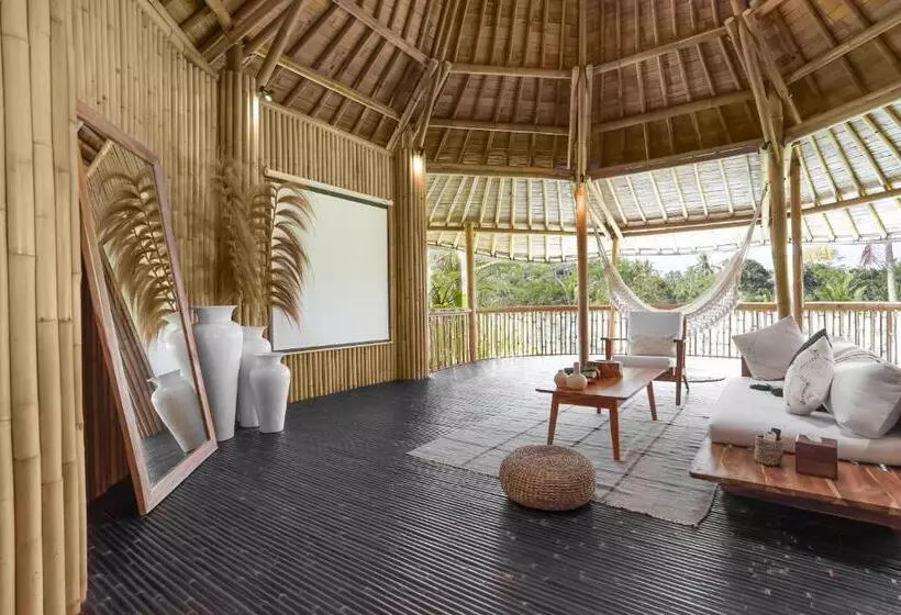 リゾートホテル Eco Six Bali