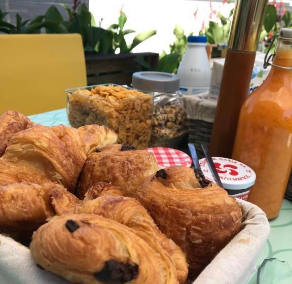 住宿加早餐  Alma Libre Yoga & Surf House